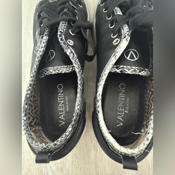 VALENTINO BY MARIO VALENTINO Dalia Sauvage Embossed Python Leather Sneakers 9.5 - Picture 9 of 12